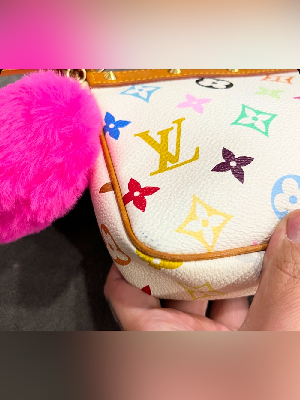 Louis Vuitton - Picture 16 of 16